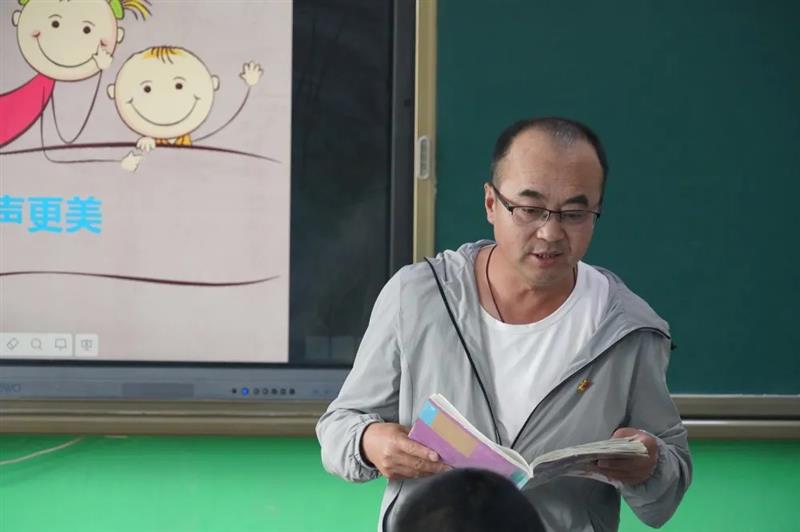 治多教师用坚守精神扎根基层，点亮教育的希望明灯