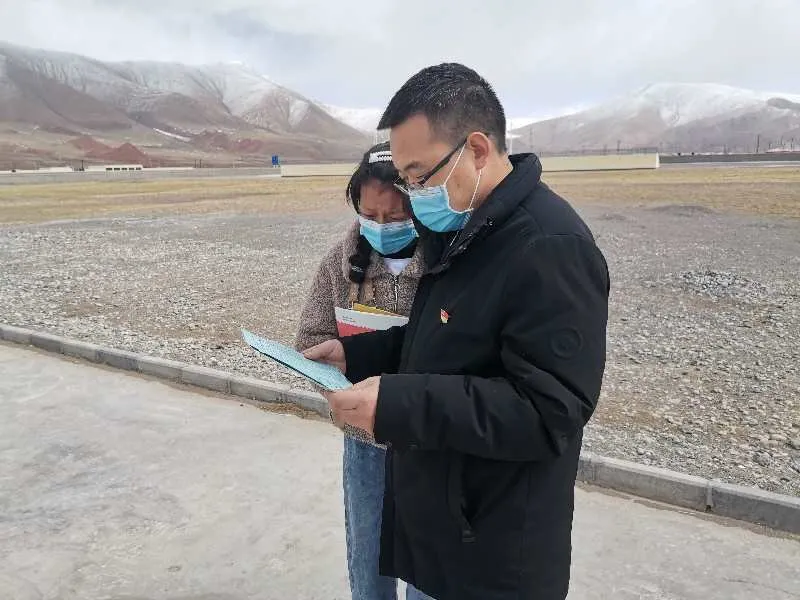 治多教师用坚守精神扎根基层，点亮教育的希望明灯