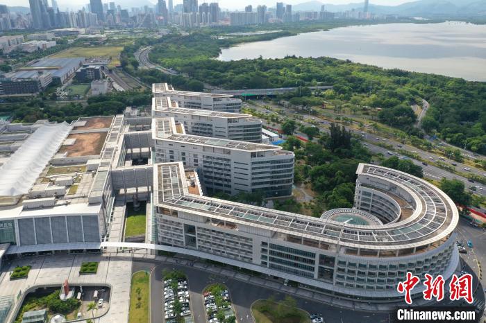 港大深圳医院。　<a target='_blank' href='http://www.chinanews.com/' >中新网</a>记者 陈文 摄