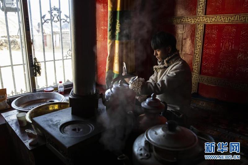 从高原山村走出来的丁真