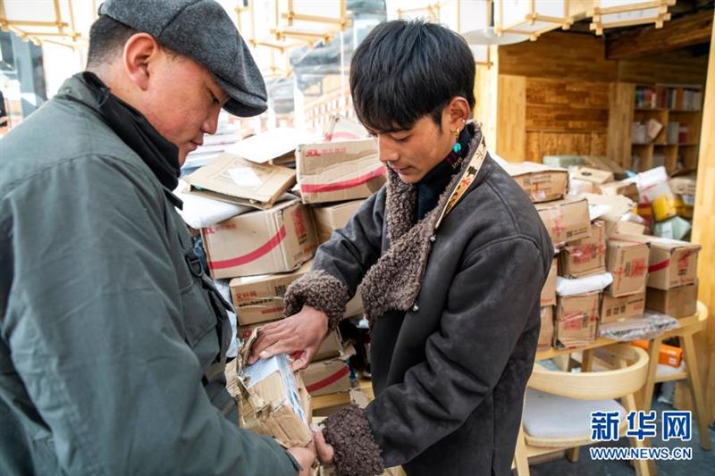 从高原山村走出来的丁真