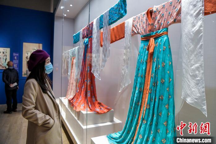 敦煌石窟艺术展在海南开展 海陆两条丝绸之路跨时空交流