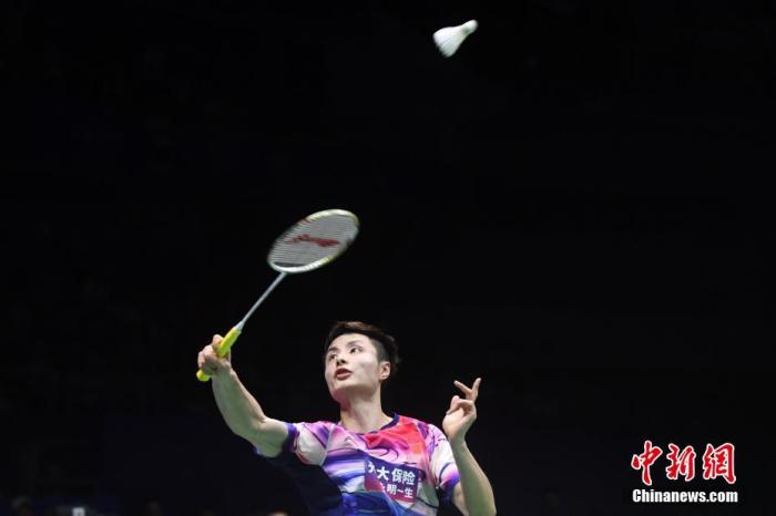 资料图:中国队选石宇奇在男子单打比赛中。<a target='_blank' href='http://www.chinanews.com/'>中新社</a>记者 俞靖 摄 点击进入下一页