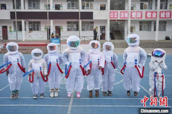 “大山里的小小航天人”：点燃山区儿童科幻之梦