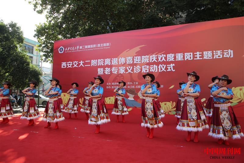 文艺演出1.JPG
