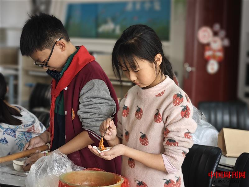 四维图7包饺子.jpg
