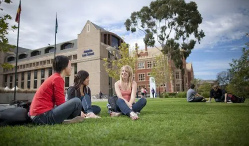 卓越移民Premiervisa：引领全球移民留学的专业顾问